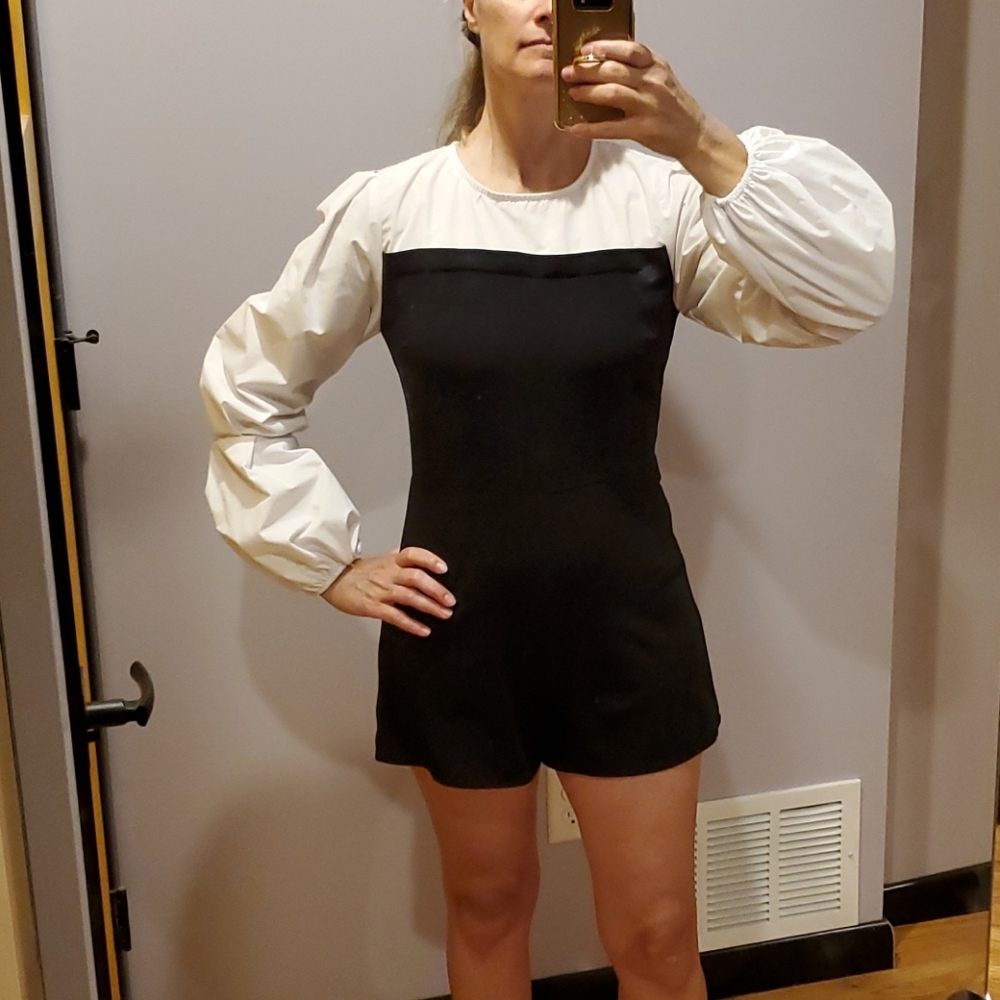 NWOT Sexy and stylish romper
